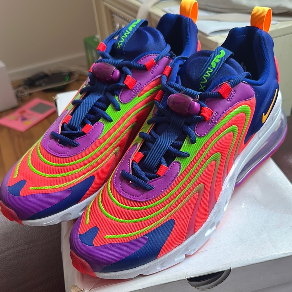 Nike Air Max 270 React Eng
Laser Crimson Laser Orange Men Size